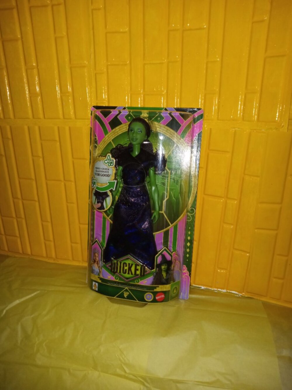 Wicked witch of the west wizard of oz elphaba singing for good mattel barbie